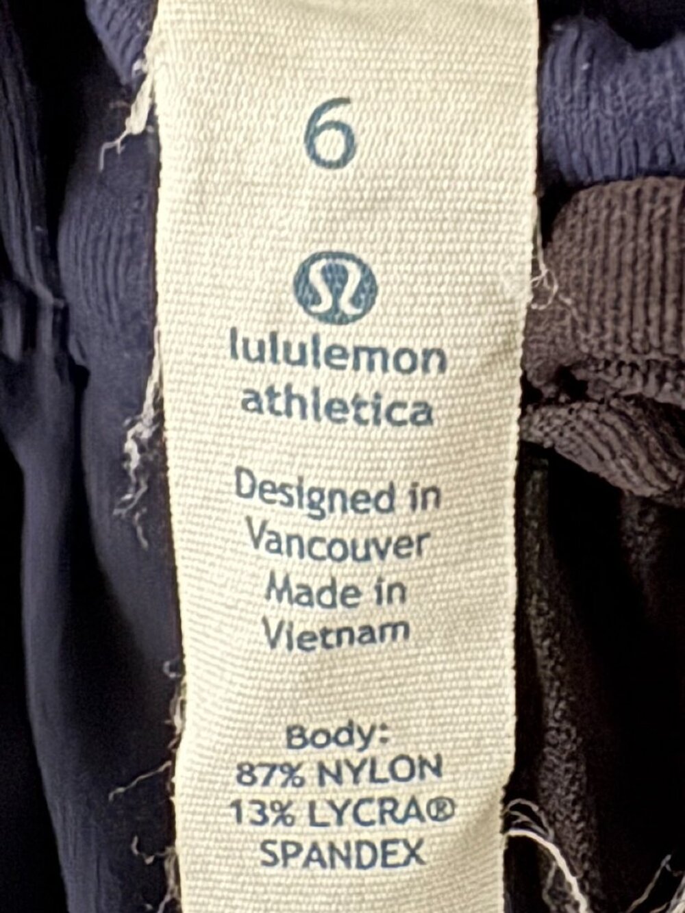 Lululemon Jet Crop Luon deep navy 6 - Picture 5 of 5